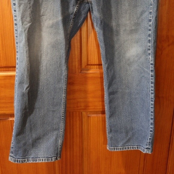 Duluth Trading Company Flex Weekender Relaxed Fit Denim Jean's 42 x 30 - Picture 9 of 12